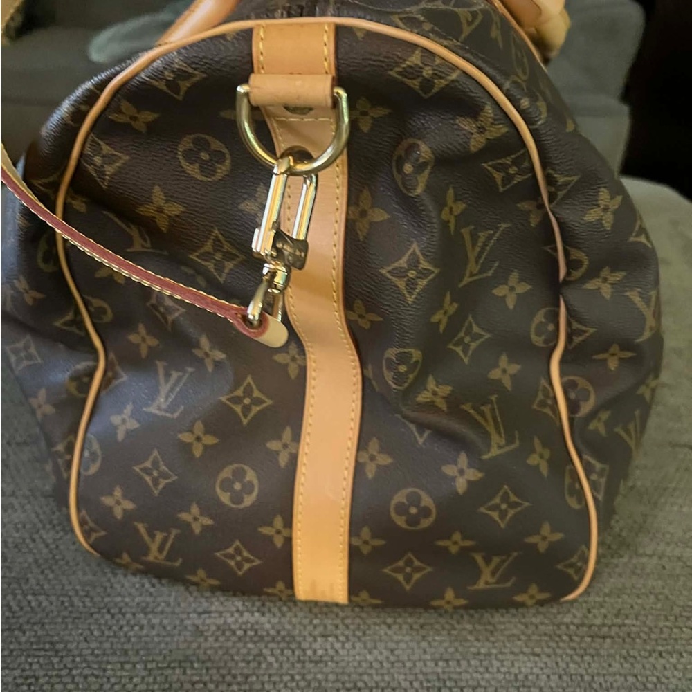 Louis Vuitton Monogram Duffel Bag with Beige Straps - Picture 3 of 4